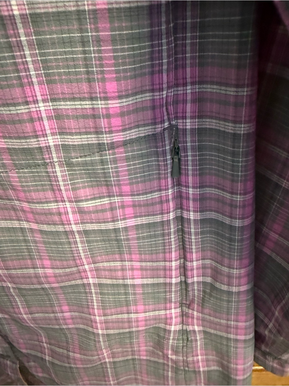 Duluth Trading Co Gray and Pink Plaid Button-Front Shirt - Picture 5 of 5